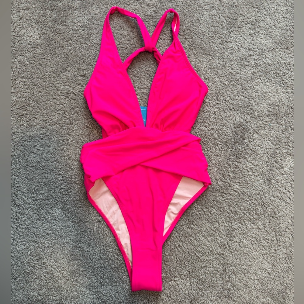 Cupshe Women’s Solid Plunge One Piece Swimsuit - Picture 4 of 5